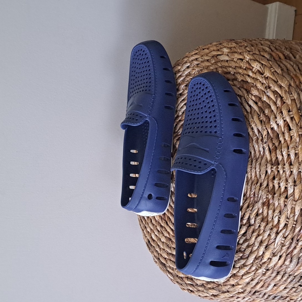 Floafers Mens Blue Perforated Rubber‎ Driving Loafers White Soles Size 11
